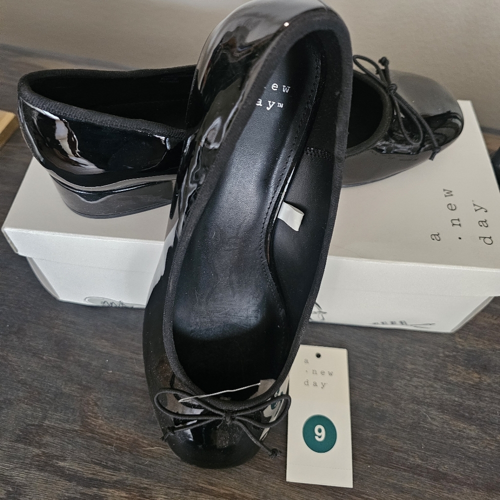 A New Day Women's Glossy Black Flats